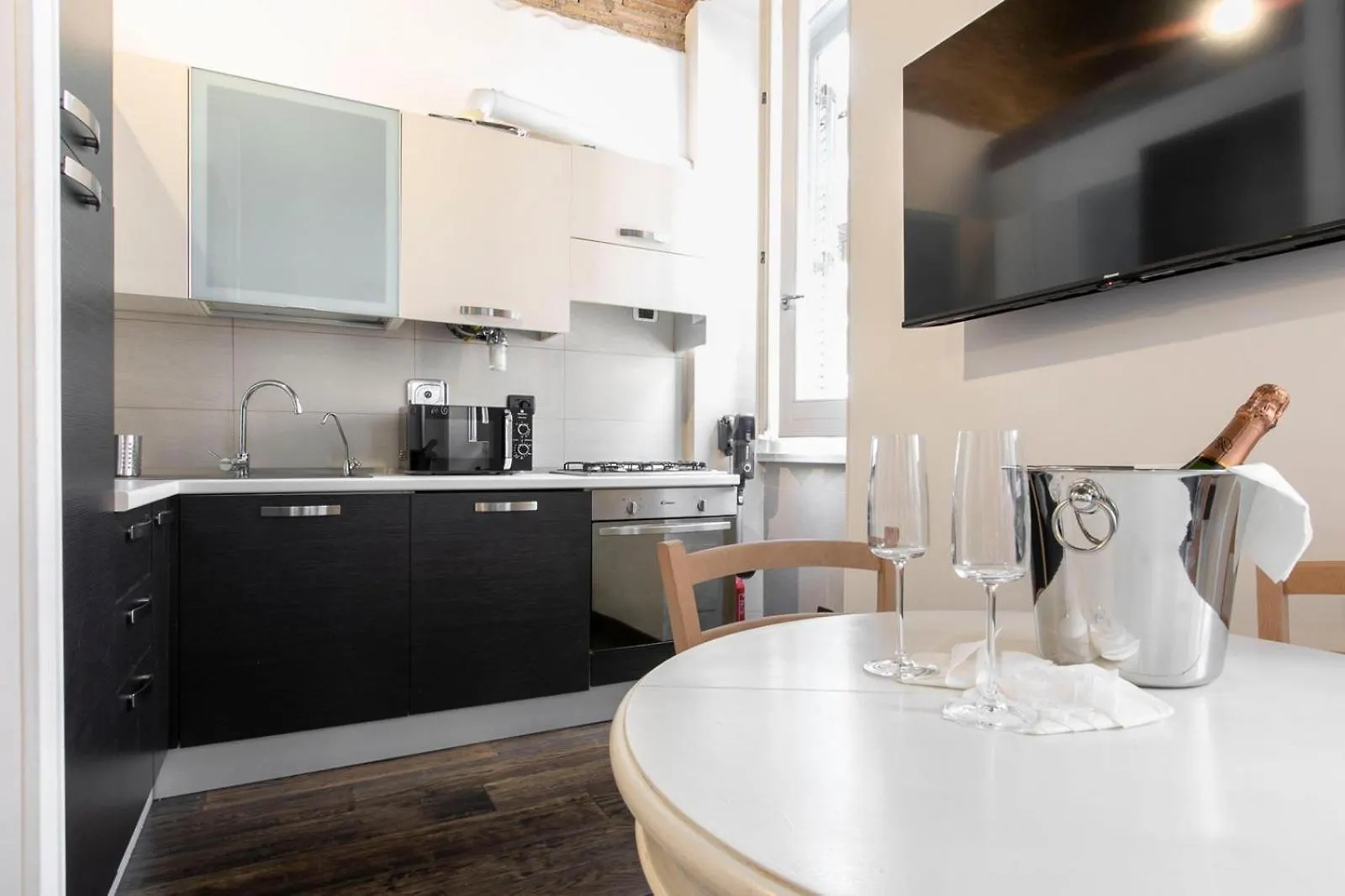 Exclusive House Ghetto Apartment Rome Italy