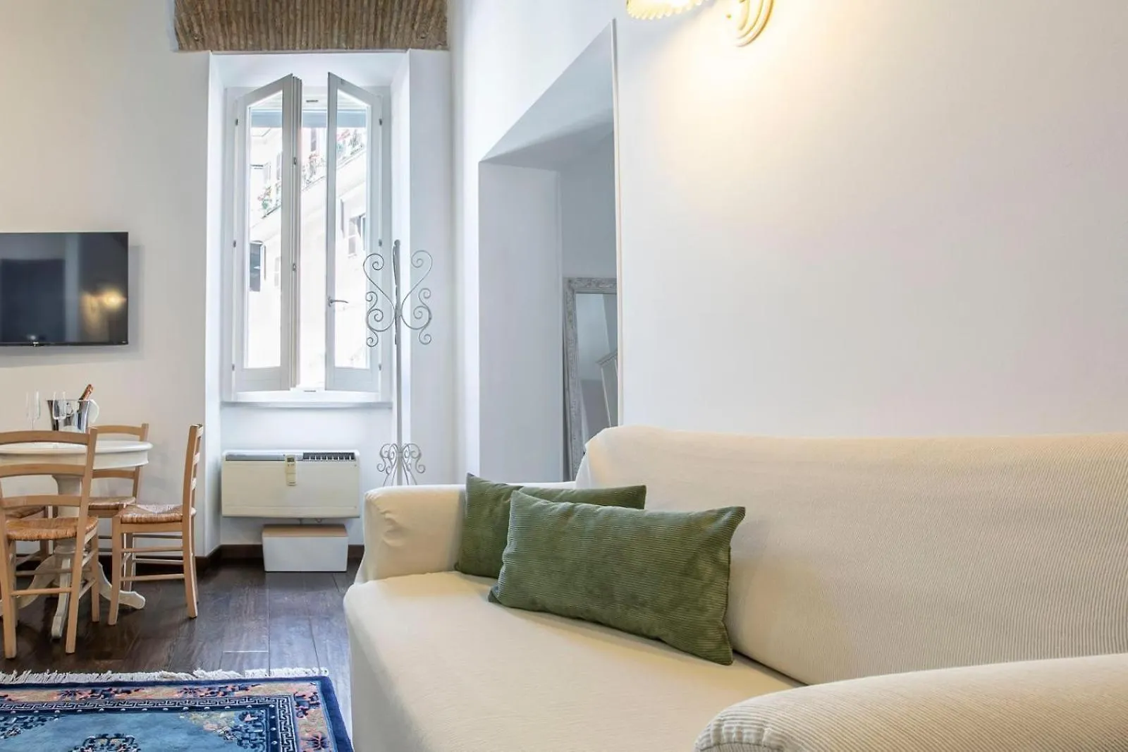 Exclusive House Ghetto Apartment Rome Italy